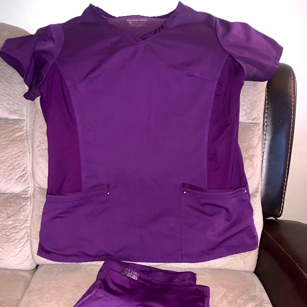 Purple Women’s scrubs Large